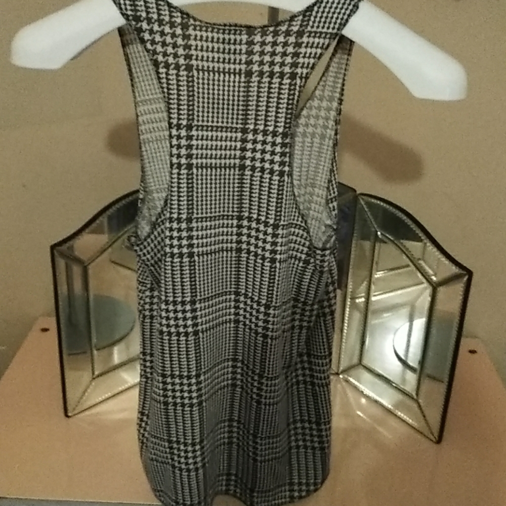 Lightweight Hounds Tooth Racerback Tank Top - Picture 5 of 8